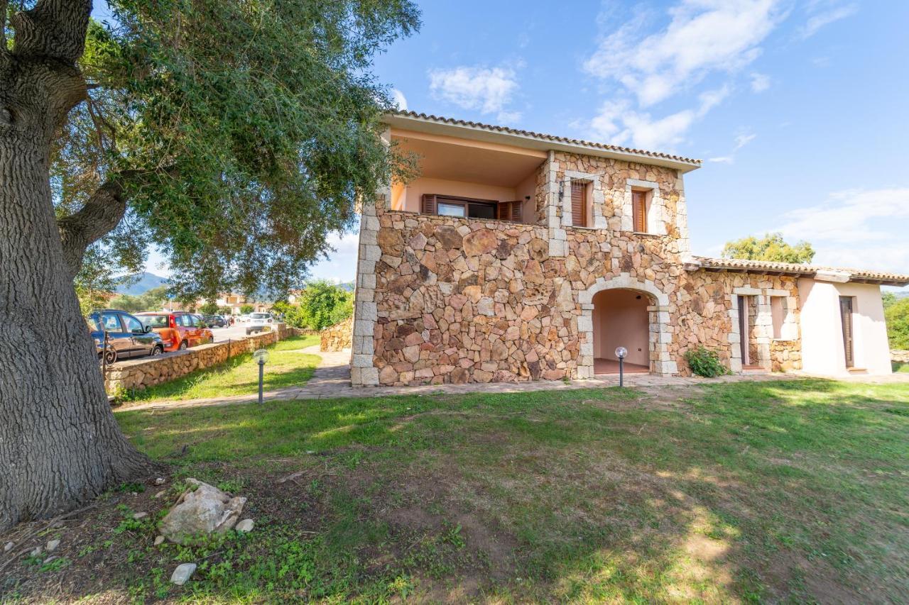 Iss Travel, Pedra Rosa 2 Bedroom Apartments With Private Terrace And Air Conditioning サン・テオドーロ エクステリア 写真